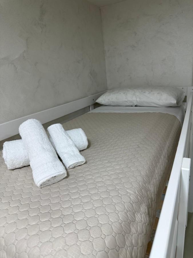 Chloehouse Apartment Naples Luaran gambar