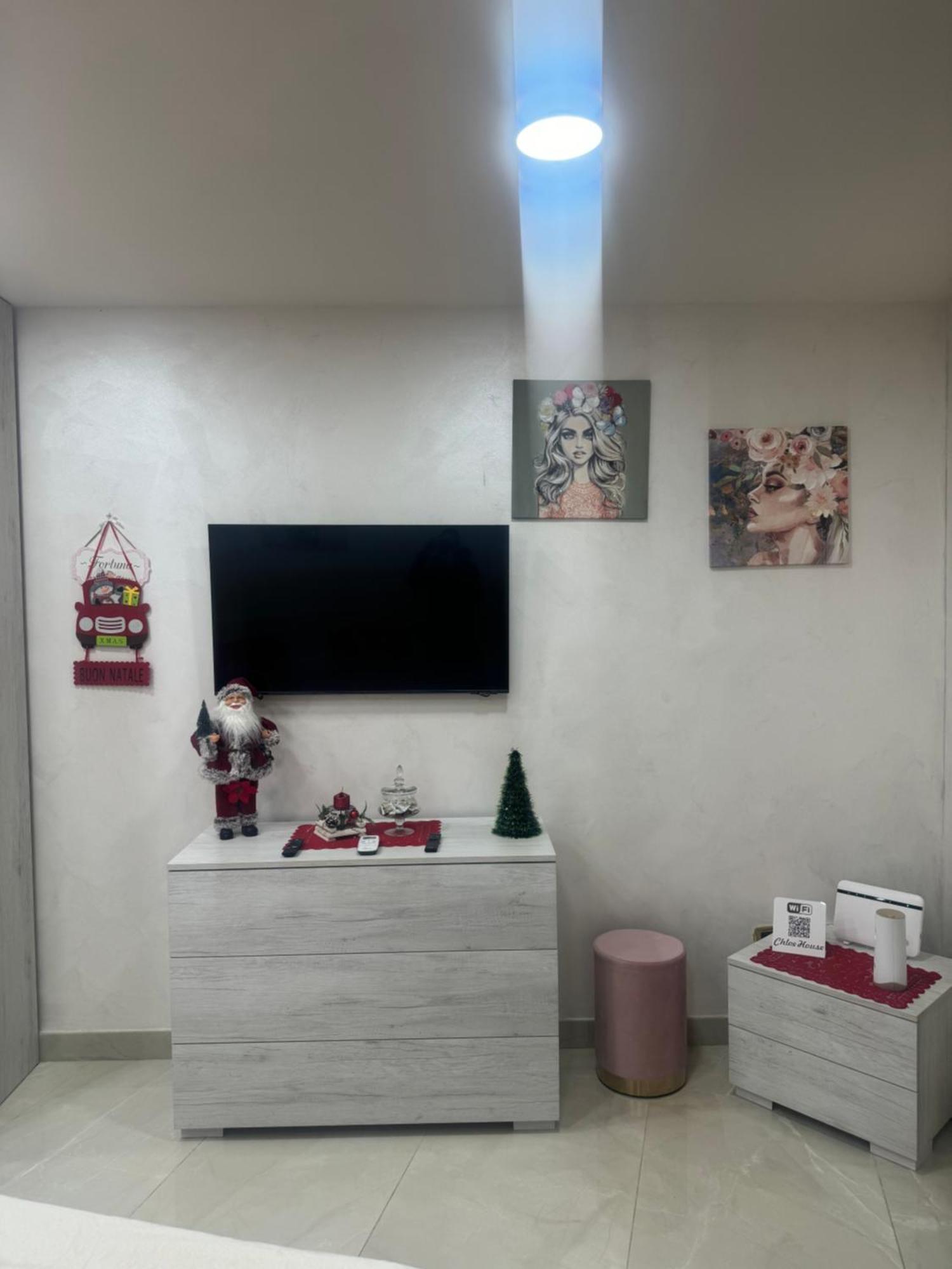 Chloehouse Apartment Naples Luaran gambar