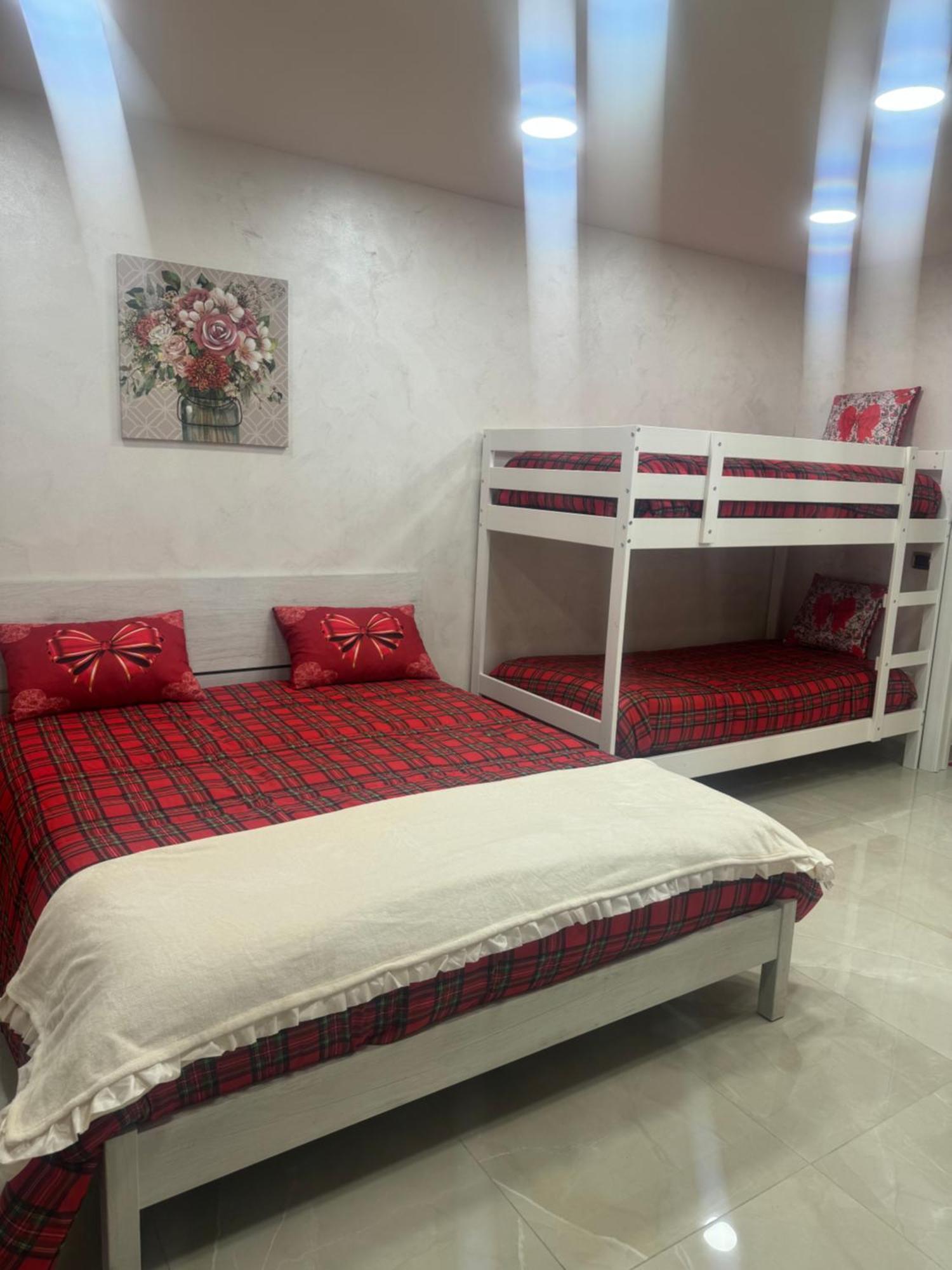 Chloehouse Apartment Naples Luaran gambar