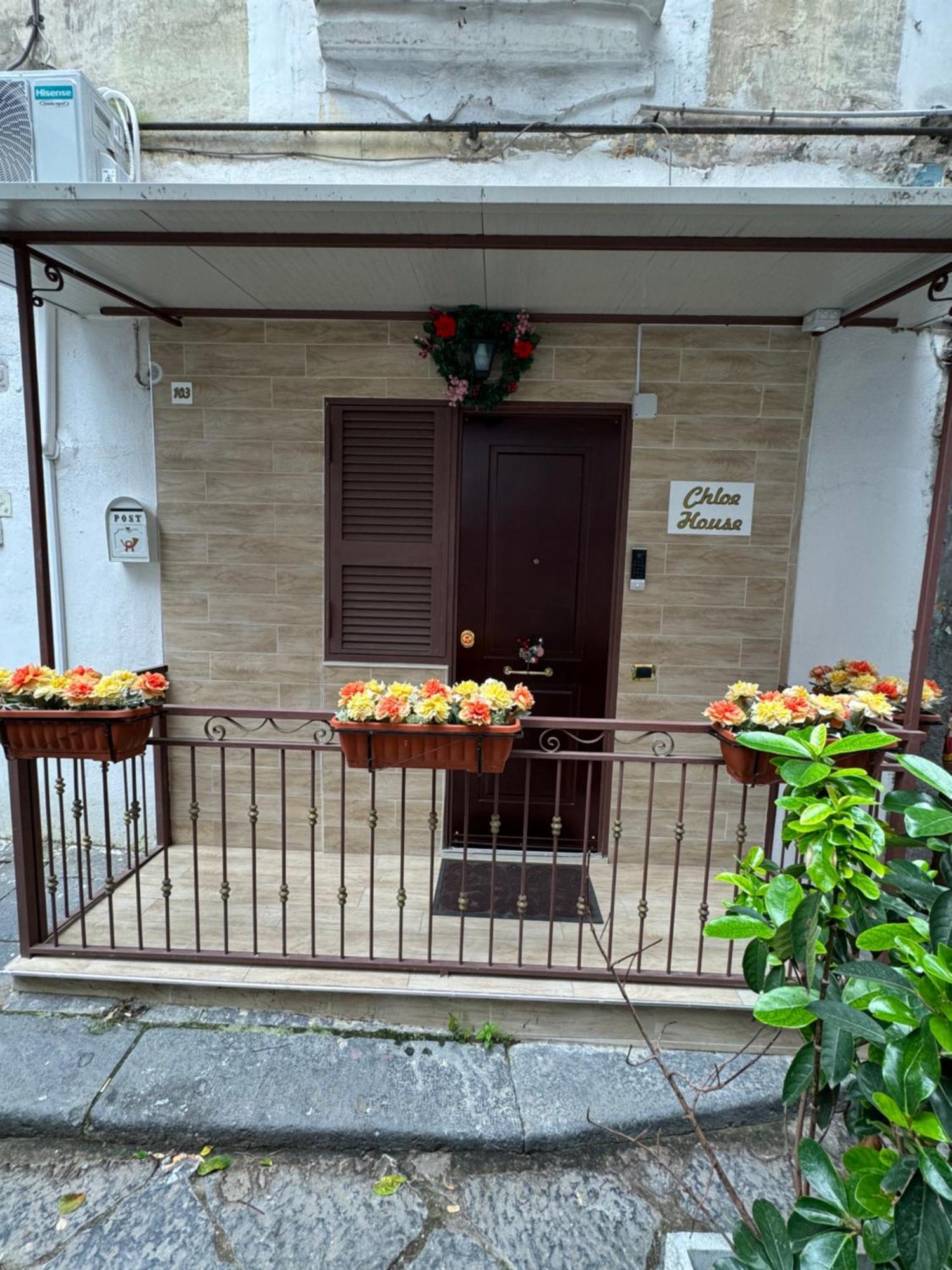 Chloehouse Apartment Naples Luaran gambar